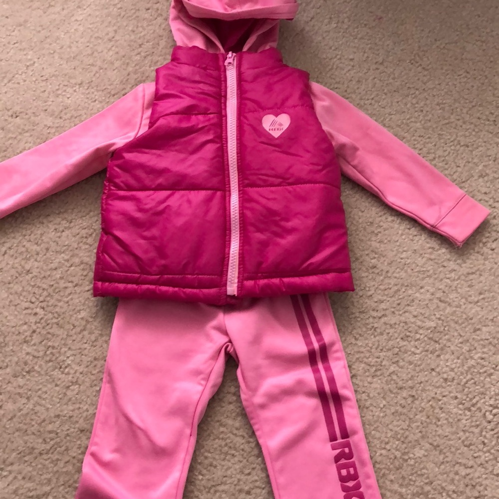 Reebok girls matching set.